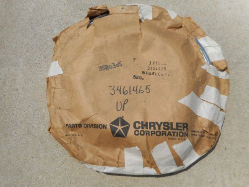 Chrysler 1977 nos new yorker hub cap.