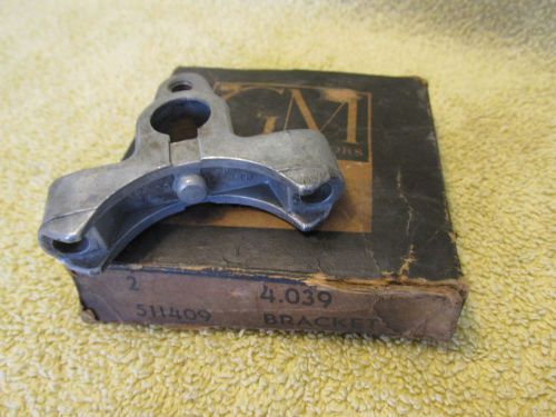 Nos 1949-52 pontiac chieftain catalina streamline gearshift bracket gm 511409