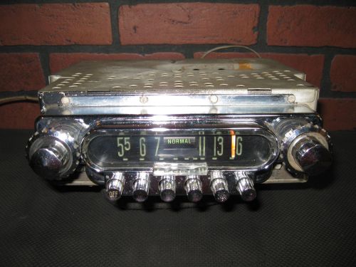 Ford sportsman (woody) radio