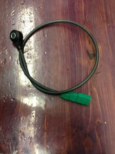 Audi vw engine ignition knock sensor green 07d-905-377