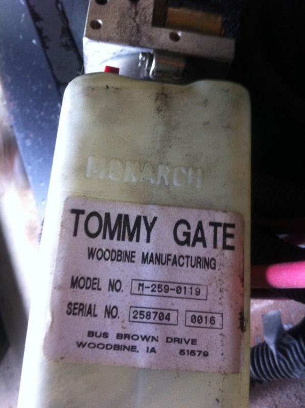 Tommy gate    650 series tommy gate for cargo vans