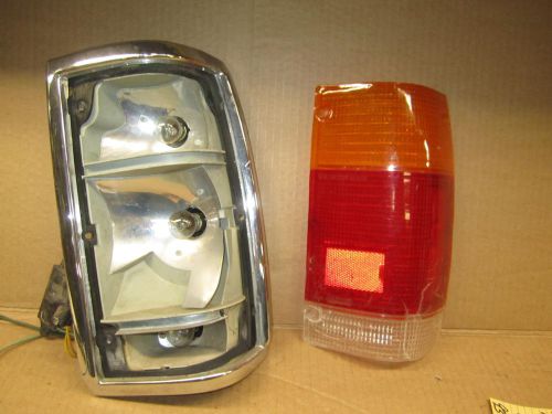 Mazda  pick up pickup b2000 86-87 b2200 87-93 b2600 87-93 tail light passenger