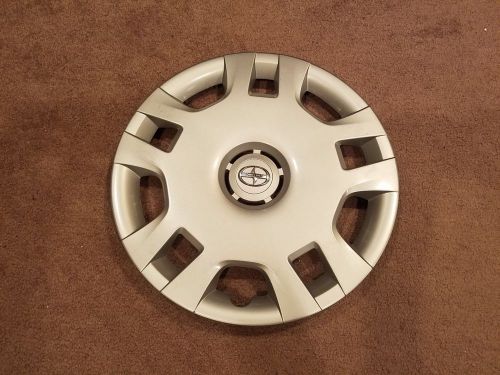 (1) scion toyota xd xb 16&#034; hubcap 61150 08-15 oem dealer take-off