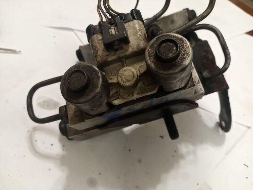 1997 dodge ram 3500 proportioning brake &amp; solenoid valve see plug &amp; bracket