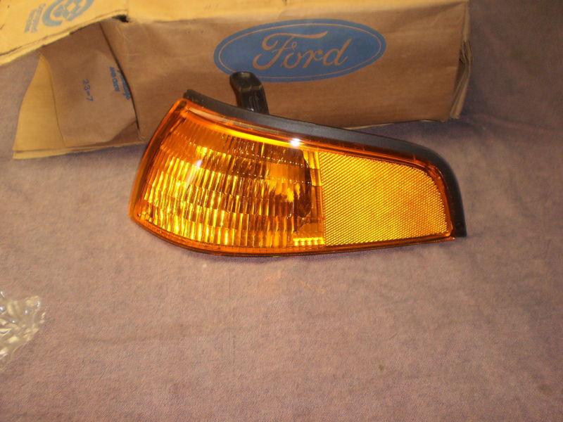 Ford 93,96 escort park lamp lh orig. ford nos