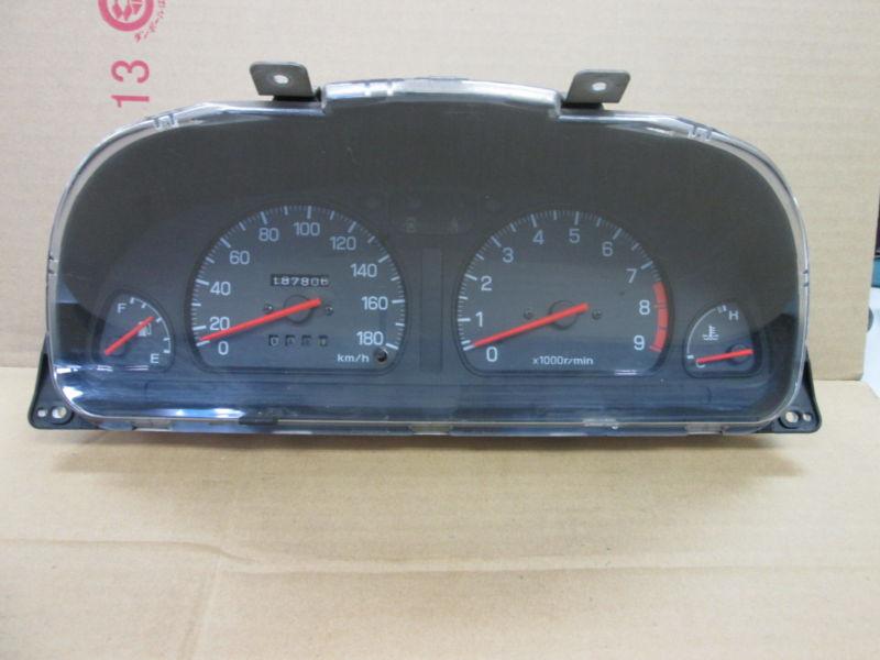 [j85s] jdm:subaru:impreza:gc8:middle model oem gauge cluster