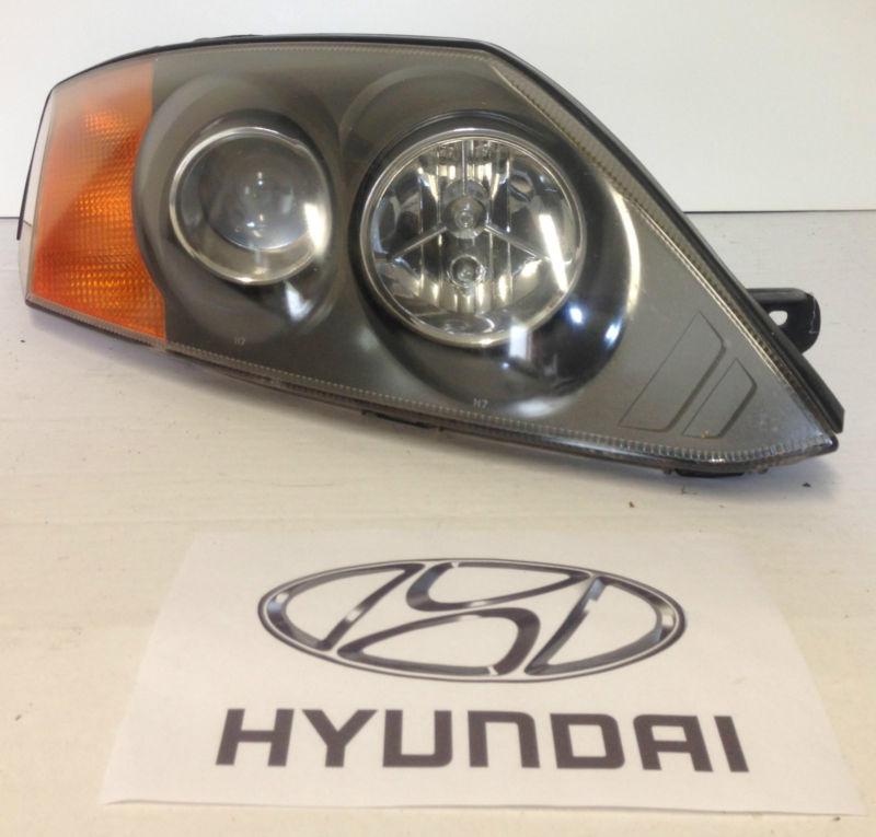 Great condition 2003 2004 hyundai tiburon head light passenger right oem