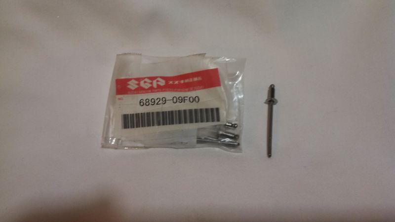 Genuine suzuki label rivet #68929-09f00 2000-12 lta400/450/500/750