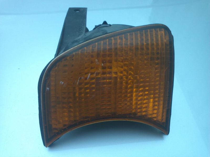 Bmw e34 5 series 89-95 front corner light amber left signal turning no reserve