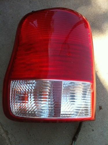 03 04 05 kia sedona lh left driver side taillight lamp oem