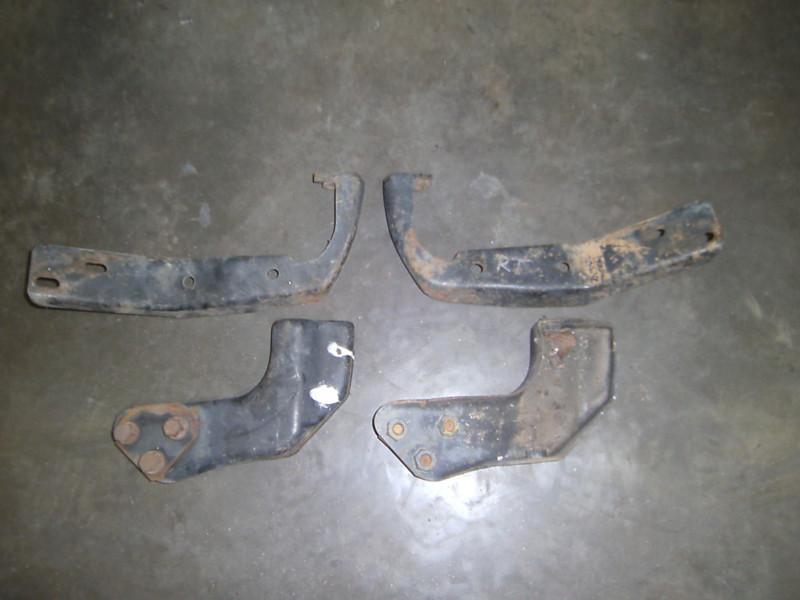 Front bumper brackets - 88-98 chevy/gmc truck - 92-99 suburban tahoe yukon