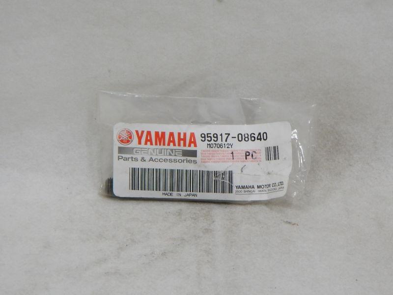 Yamaha 95917-08640 stud *new