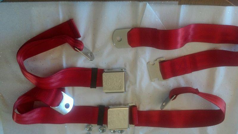 Red vintage car seat belt  vw datsun 510 240z 260z bug oval mg bus bmw 2002tii 