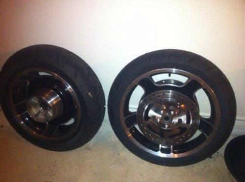 Harley roadglide front wheel and tire