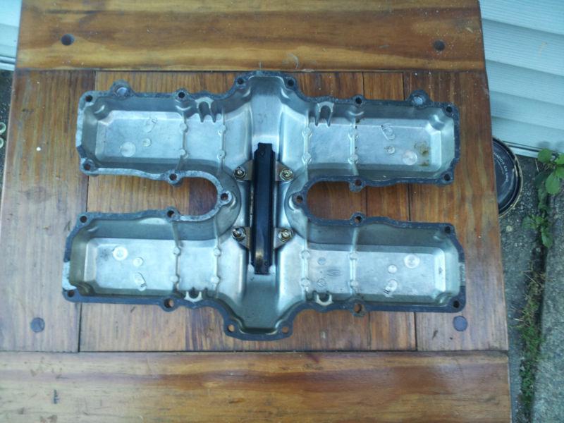 1983 honda cb550 valve cover