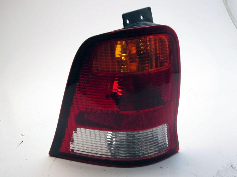 Oem 1999 2000 2001-2003 ford windstar driver side rear brake tail light lamp