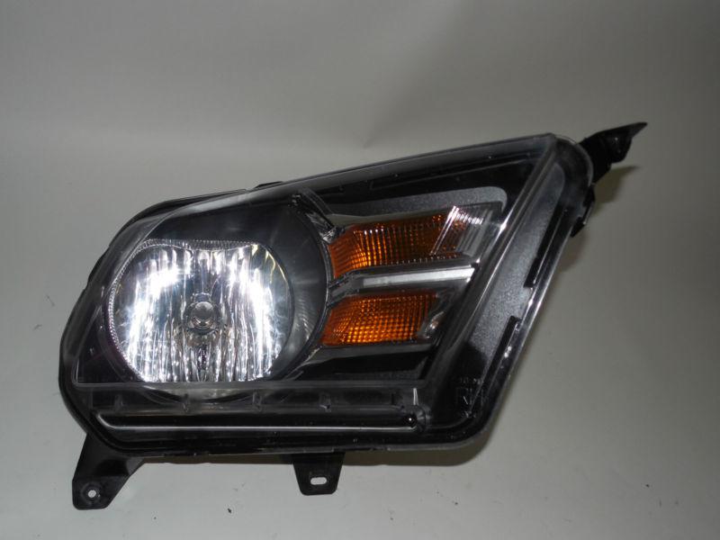 2010 2011 2012 ford mustang oem right halogen headlight nice! ! ! ! ! 