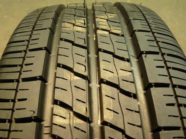 One new uniroyal tiger paw touring, 195/60/14, tire # 84774 qw