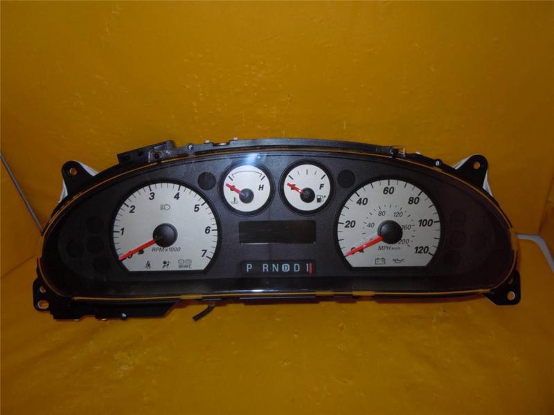 04 05 taurus sable speedometer instrument cluster dash panel gauges 123,932