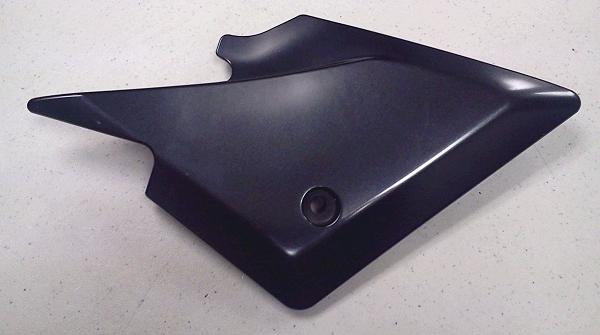 Suzuki sv650 2005 right frame cover