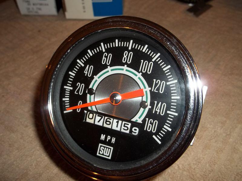 Vintage stewart-warner green line 160 mph mech speedometer  as nice as nos.