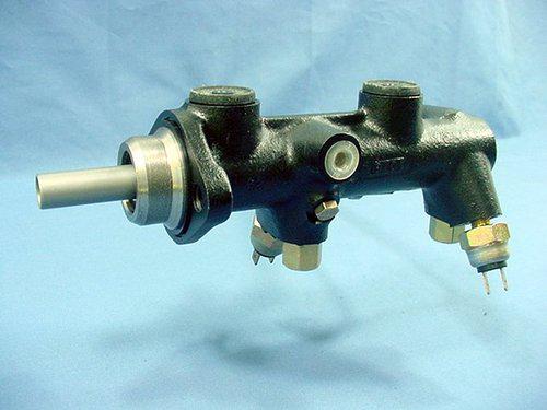 New bendix 12041 brake master cylinder 82 83 84 quantum syncro diesel turbo