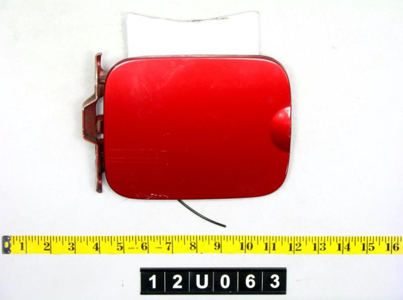 00 quest fuel filler door lid gas tank cover cap oem red 12u063