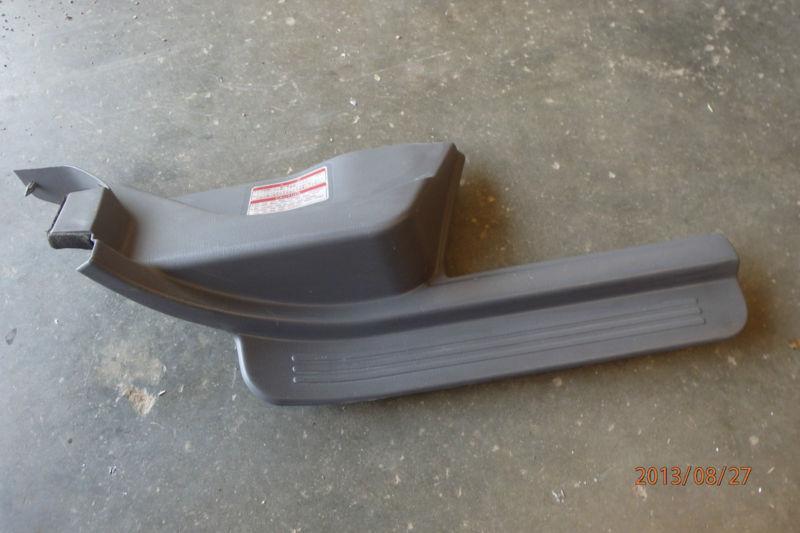 2005 subaru baja oem passenger side rear sill cover