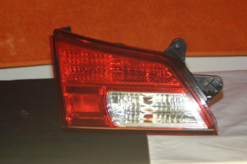 2010 2011 2012 subaru legacy sedan oem left tail light nice! tailgate