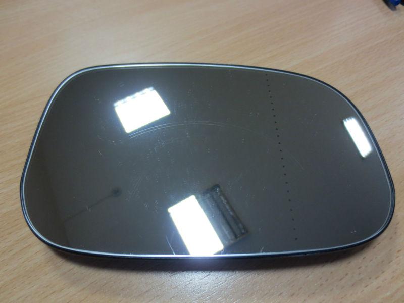 Volvo s40 07-11, s60 07-14, c30 07-10, v50 07-11 orig. right mirror with heating