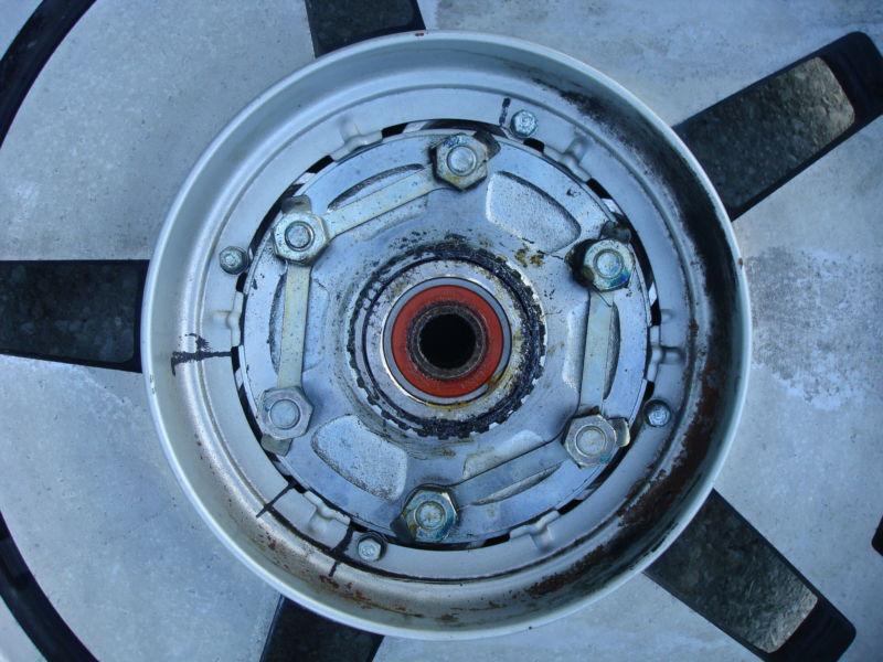 1986 yamaha maxim x xj700x xj700 xj 700 rear wheel rim 3.00 x 16 16x3.00 mag oem