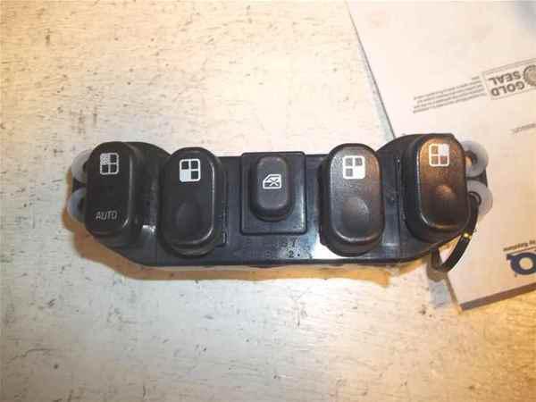 05 - 09 equinox oem master power window switch lkq