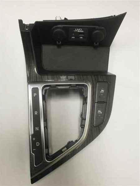 2013 optima shifter bezel w/aux/usb/heated switches oem