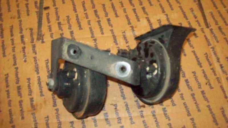 1999 volkswagen passat jetta 1.8t horn set of horns w/ mounts good oem +++