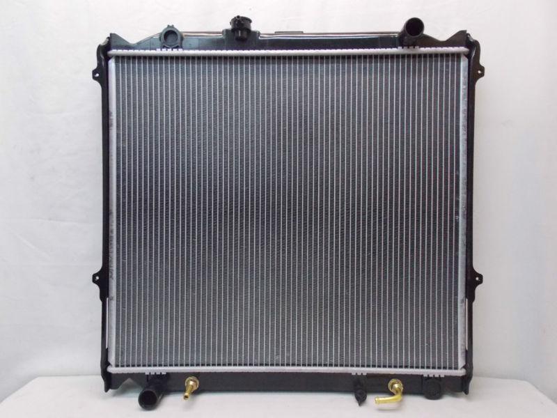  brand new quality radiator for toyota 4runner 00 99 98 97 96  2.7  replacement