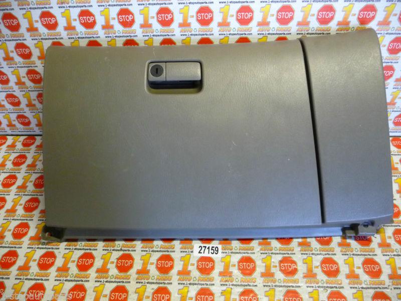 00 01 infiniti i30 interior glove box oem