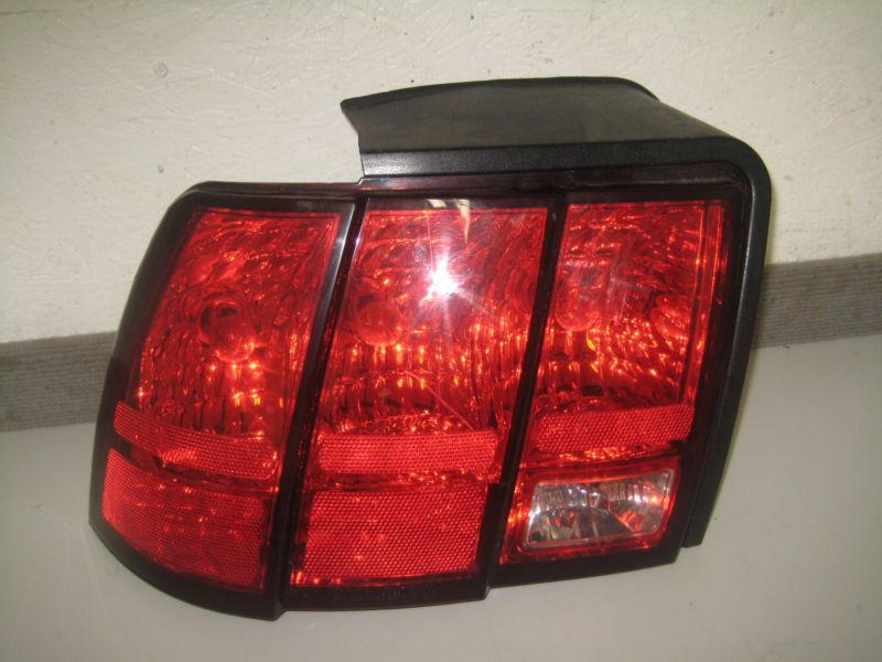 Oem ford mustang tail light left driver side 99-04