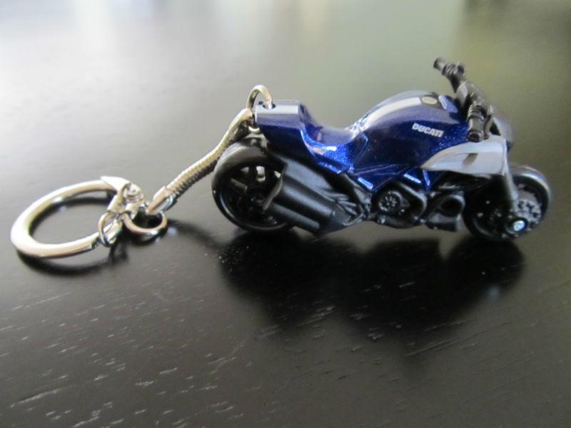 Ducati diavel blue motorcycle super bike diecast key chain ring hang  free ship