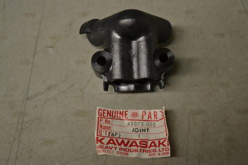 Nos kawasaki  h1 h2 z1 900 kz900 kz1000  dual disc brake 4-way joint 43075-002