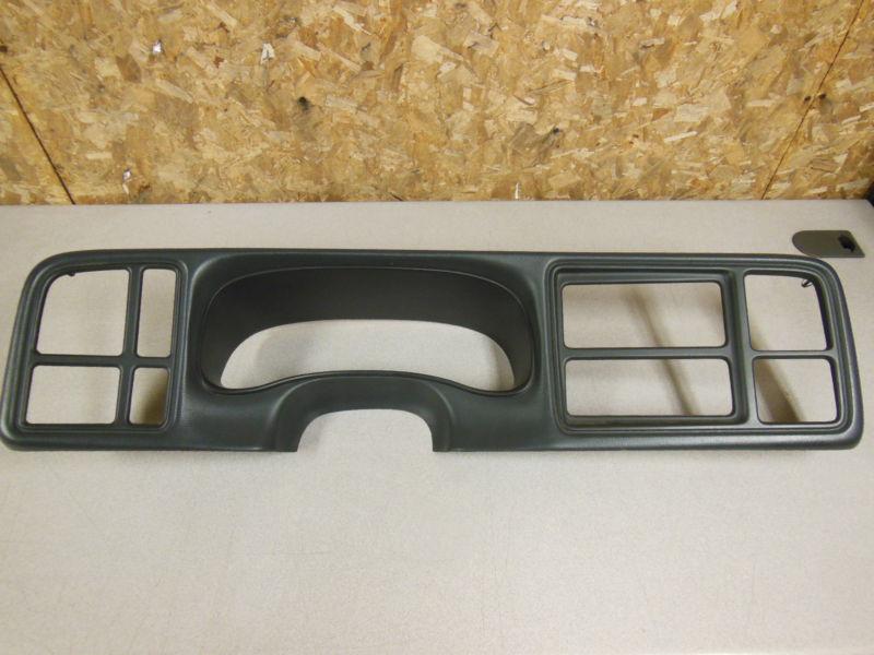 99-02 chevy silverado tahoe gmc sierra dash panel bezel radio dark charcoal 