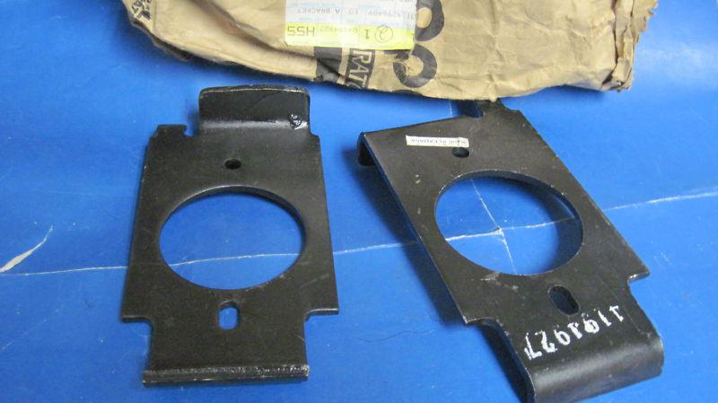 Mopar brackets front bumper absorber,1982-93 daytona,lebaron,e-600,e-class nos.