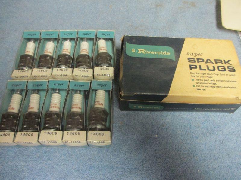 Vintage buick pontiac cadillac spark plugs riverside montgomery wards 60's 70s