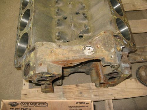 Ford 6.9 liter international diesel v8 engine block f250 f350 pick up truck