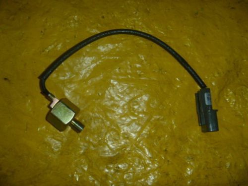 New 92 93 mitsubishi galant  engine knock sensor md131681 factory original oem