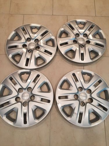 Oem set of 4 2013-2015 dodge gr caravan 17&#034; hubcaps wheel covers