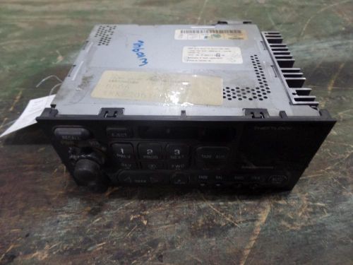 98 chevrolet suburban 1500 a/v equipment am, fm stereo, cassette