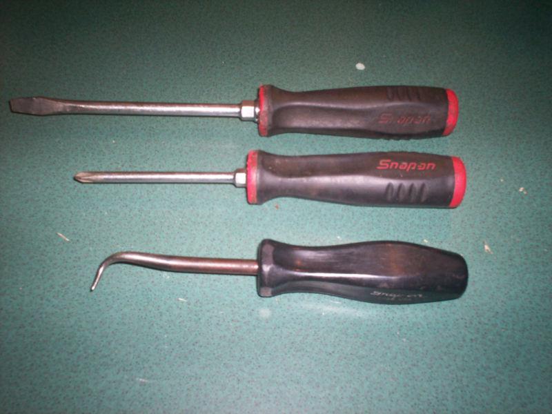 Snap on 2 pc screwdriver  set and 1 pc cotter key pick/ remover cp3b used