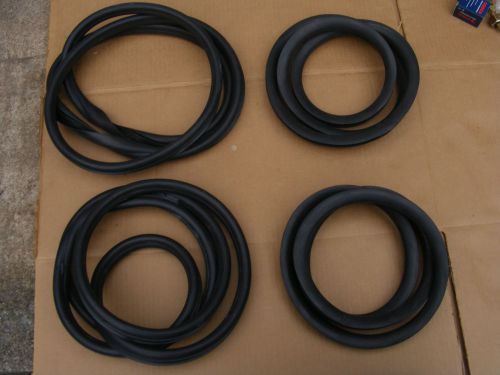 Vw  beetle  window seal  kit  65 - 71 cal look  windshield seal