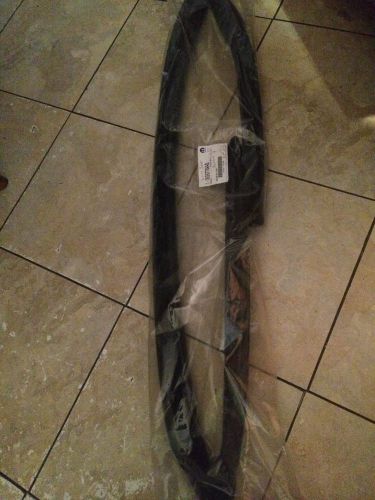 Sealed??? chrysler  jeep oem 07-14 patriot front door-run channel left 5067769ab