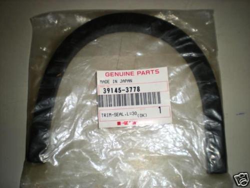 Nos honda trim seal left 39145-3778